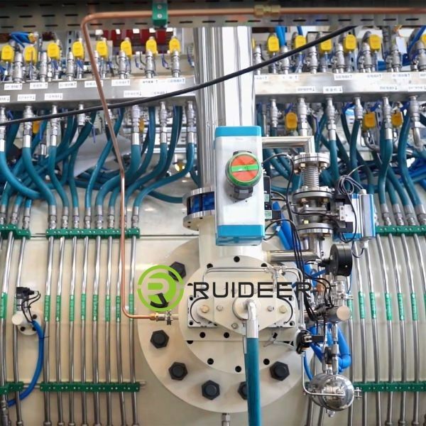 Fornace a vuoto per applicazioni ad alta temperatura 1200-2500°C Temperatura di progetto Sistema di controllo PLC o PC